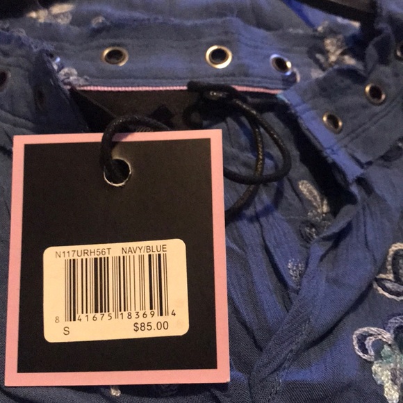 🔥 Nanette Lepore Embroidered stylish tank top🔥 - Picture 5 of 5